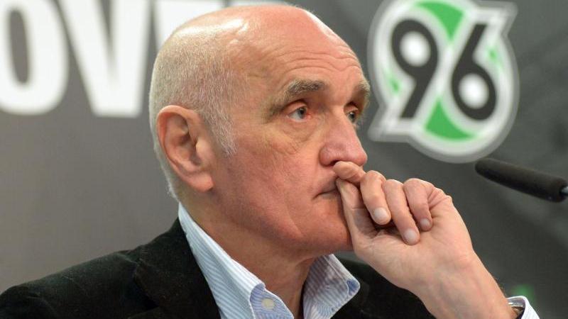 Martin Kind ist mit seiner Übernahme von Hannover 96 gescheitert Martin Kind ist mit seiner Übernahme von Hannover 96 gescheitert