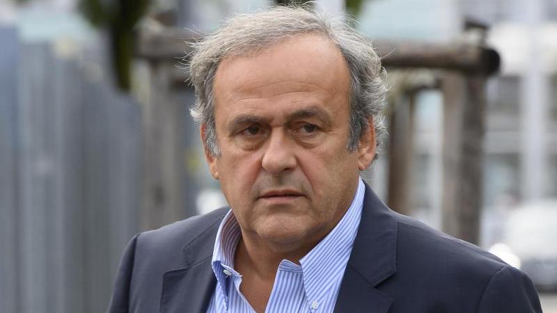 Michel Platini kritisiert die Entwicklungen bei der UEFA Michel Platini kritisiert die Entwicklungen bei der UEFA