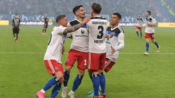 Der HSV Jubelt über einen Treffer gegen St. Pauli