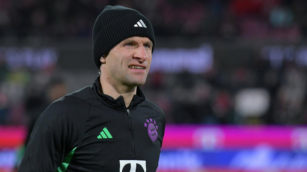 Thomas Müller steht derzeit noch bis Sommer 2024 beim FC Bayern unter Vertrag Thomas Müller steht derzeit noch bis Sommer 2024 beim FC Bayern unter Vertrag