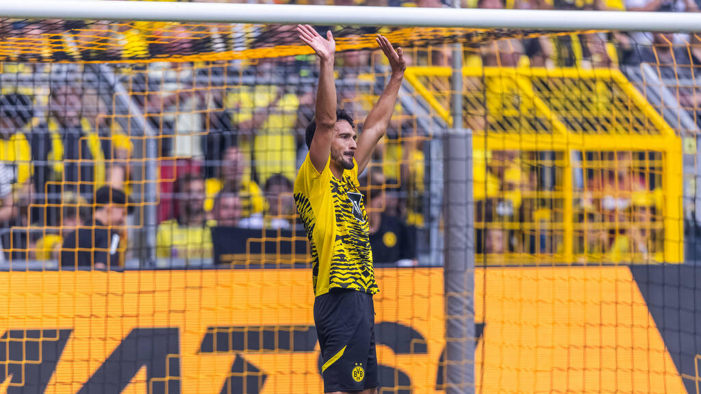 Mats Hummels könnte noch einmal für den BVB auflaufen Mats Hummels könnte noch einmal für den BVB auflaufen