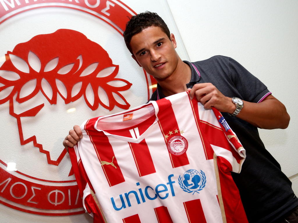 Ibrahim Afellay wordt gepresenteerd bij Olympiakos. (10-08-2014)