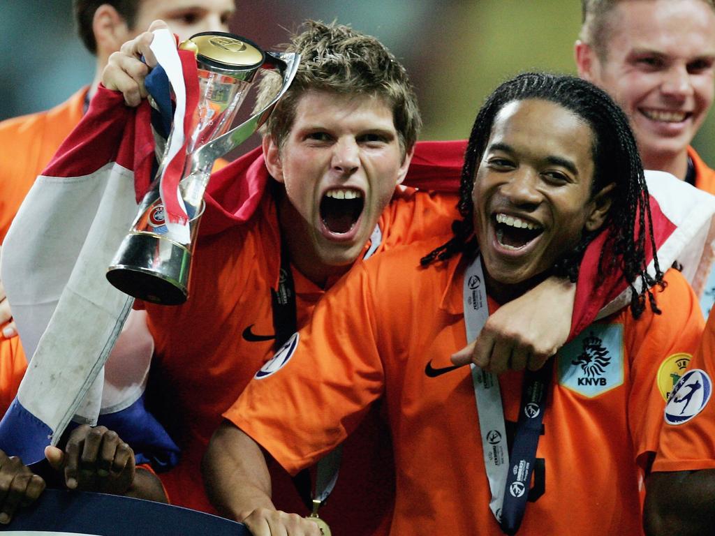 Klaas-Jan Huntelaar (l.) freut sich über den U21-EM-Titel 2006