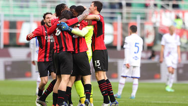 Der AC Mailand hat sich in der Serie A an die Spitze gesetzt