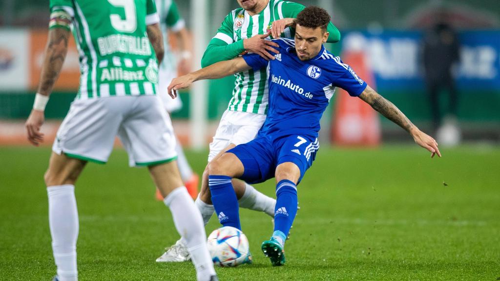 Jordan Larsson wurde beim FC Schalke 04 als Achter getestet Jordan Larsson wurde beim FC Schalke 04 als Achter getestet