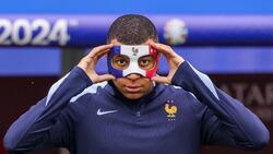 Kylian Mbappé muss nach seinem Nasenbeinbruch mit einer Maske trainieren