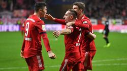 Franck Ribéry (M.) überragte beim Bayern-Sieg in Frankfurt