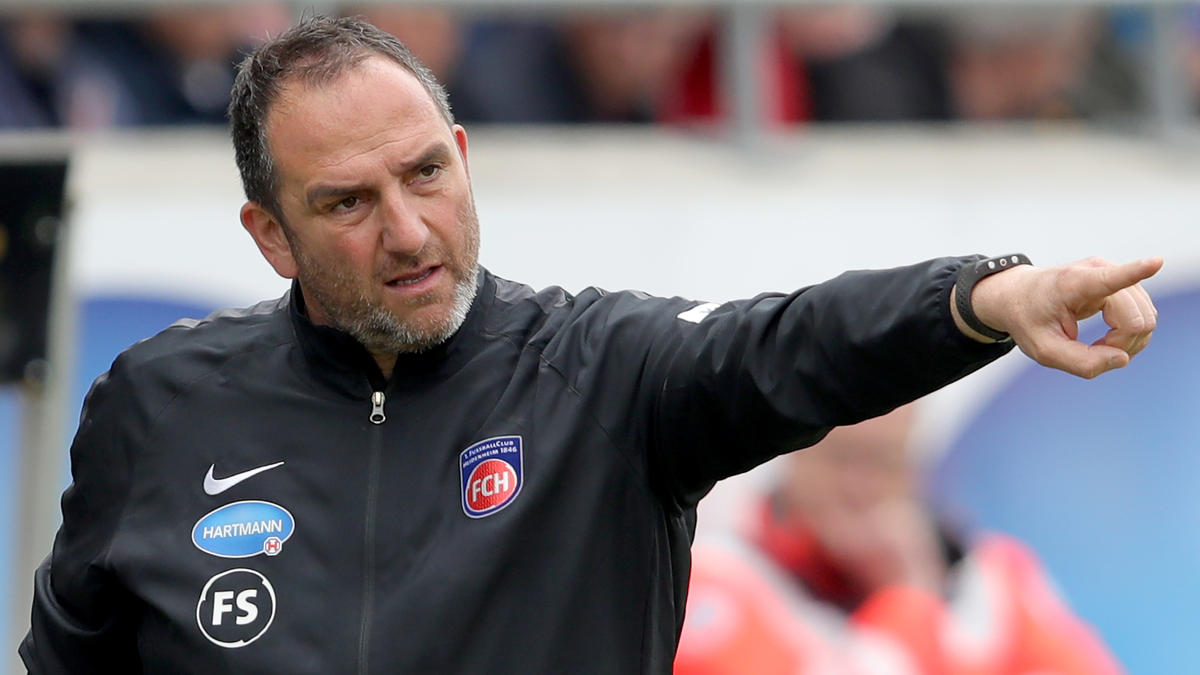 Frank Schmidt ist mit Heidenheim weiter auf dem Vormarsch Frank Schmidt ist mit Heidenheim weiter auf dem Vormarsch