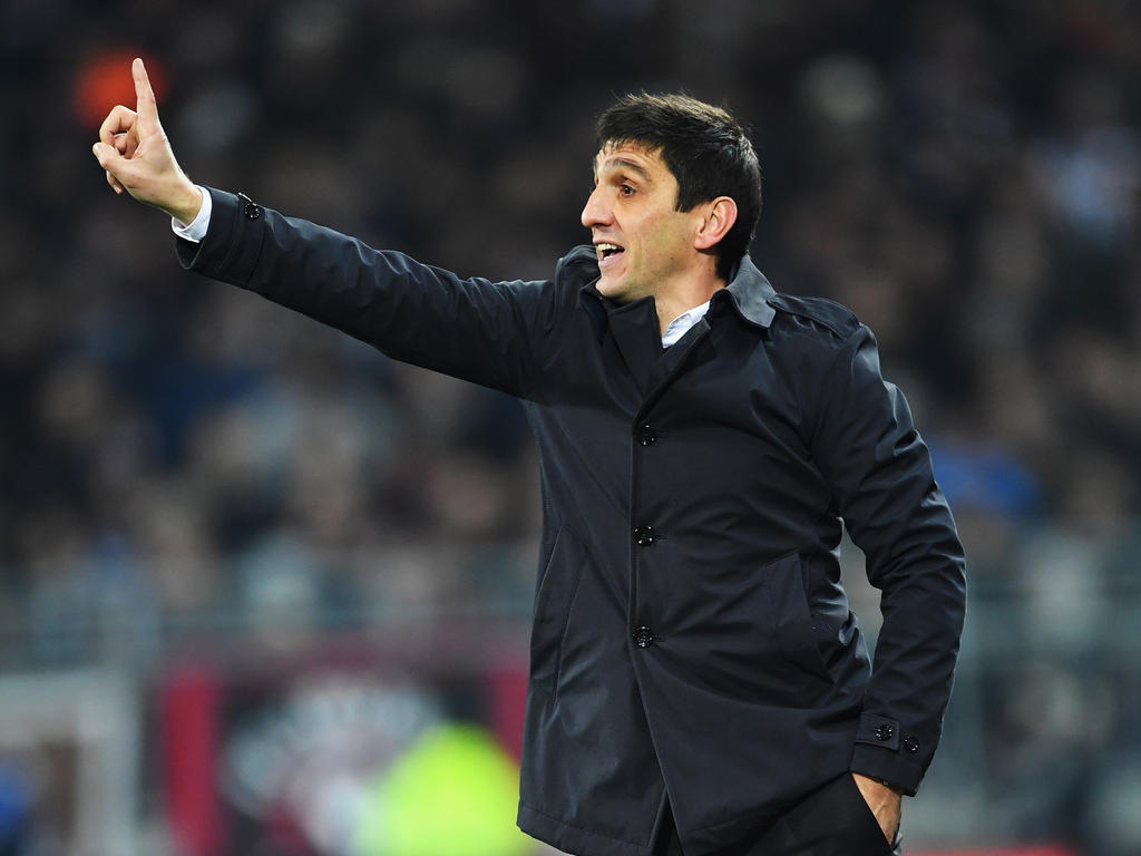 Tayfun Korkut soll die Zügel bei Bayer Leverkusen übernehmen Tayfun Korkut soll die Zügel bei Bayer Leverkusen übernehmen