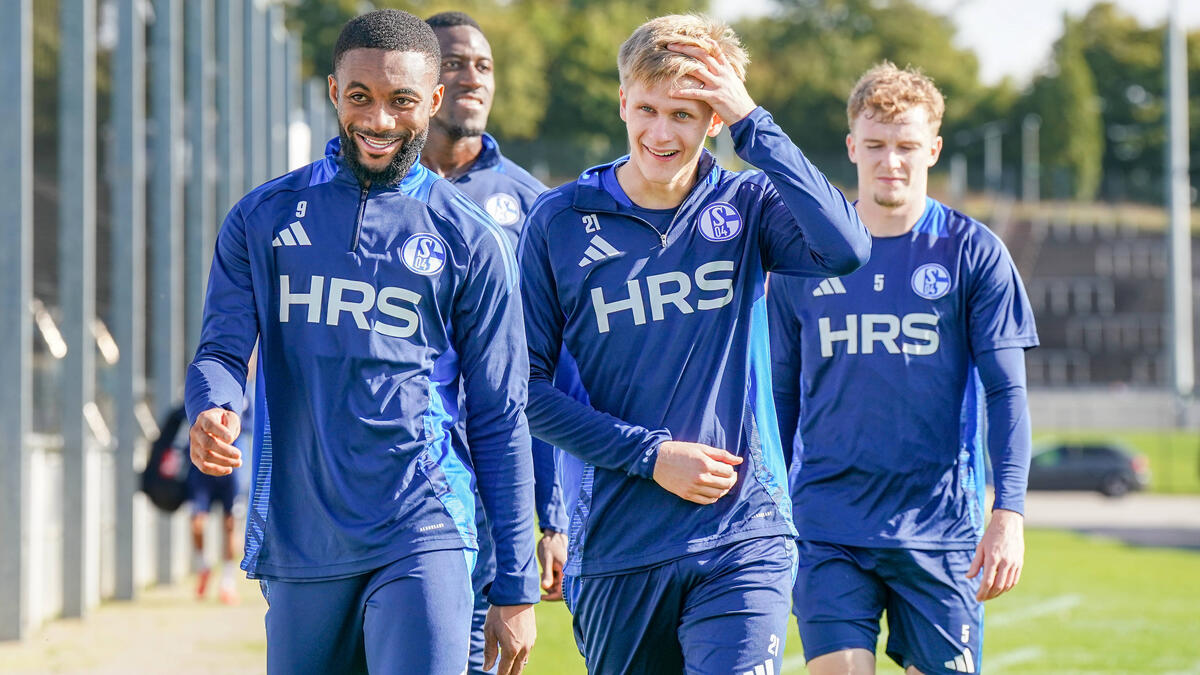 Martin Wasinski (r.) soll den FC Schalke 04 verlassen