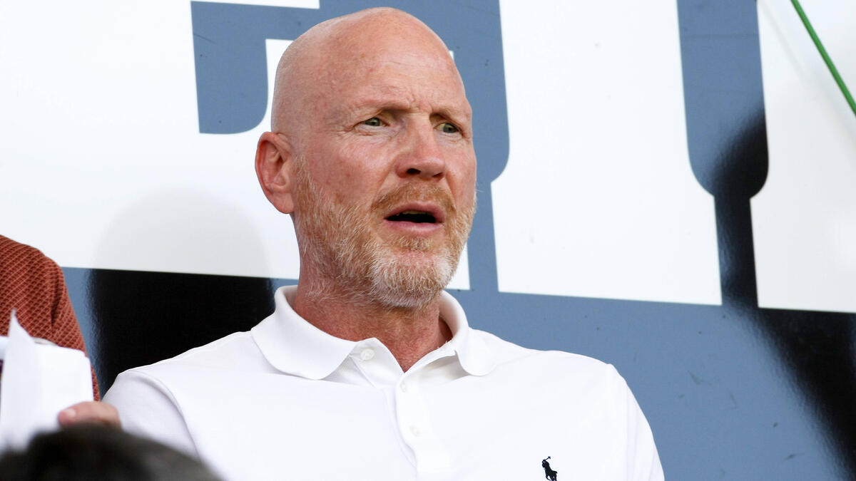 Matthias Sammer tin rằng gánh nặng đặt lên các ngôi sao là chính đáng