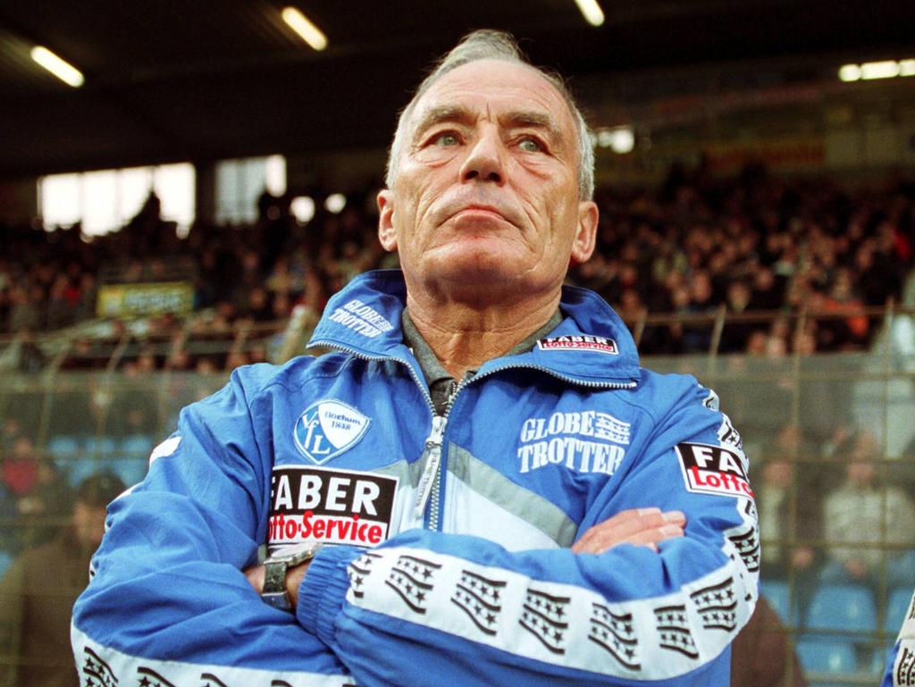 Rolf Schafstall stieg 2001 mit dem VfL Bochum ab