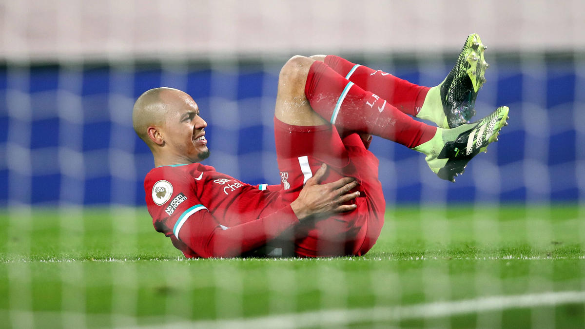 Fabinho Fallt Aus Feiert Schalke Leihgabe Ozan Kabak Sein Debut Fur Liverpool