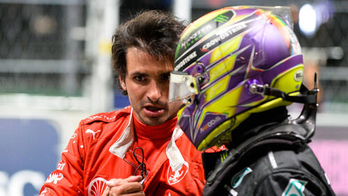 Carlos Sainz könnte Lewis Hamilton 2025 beim Formel-1-Team Mercedes nachfolgen