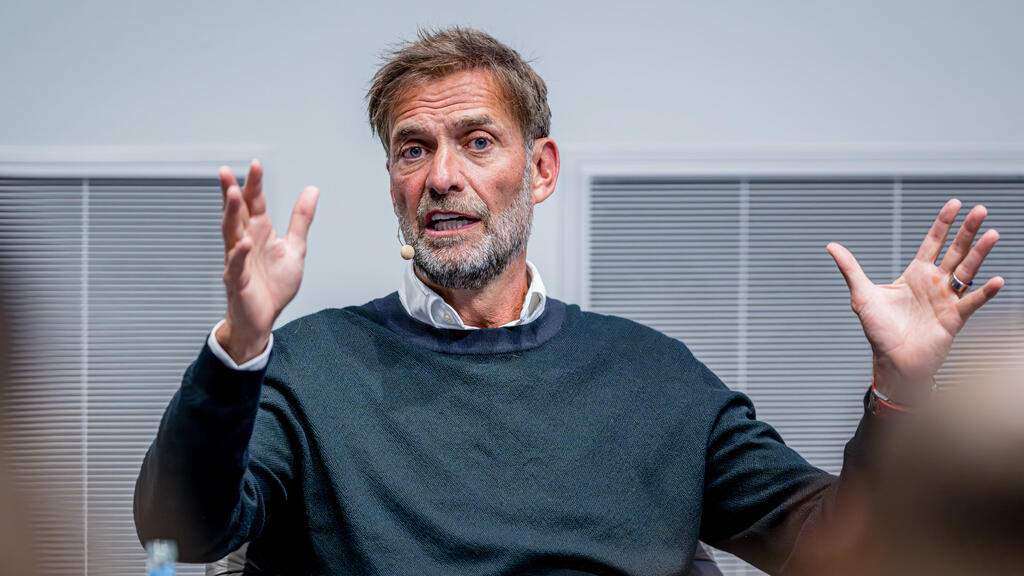 Jürgen Klopp sieht die Klub-WM kritisch Jürgen Klopp sieht die Klub-WM kritisch