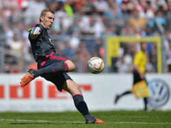Robin Zentner ist auch in der nächsten Saison für Holstein Kiel im Einsatz