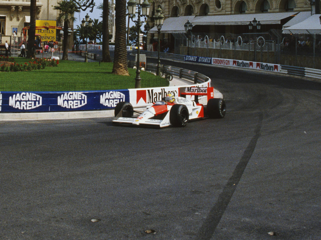 Ayrton Senna fuhr die Konkurrenz 1988 in Monaco in Grund und Boden Ayrton Senna fuhr die Konkurrenz 1988 in Monaco in Grund und Boden