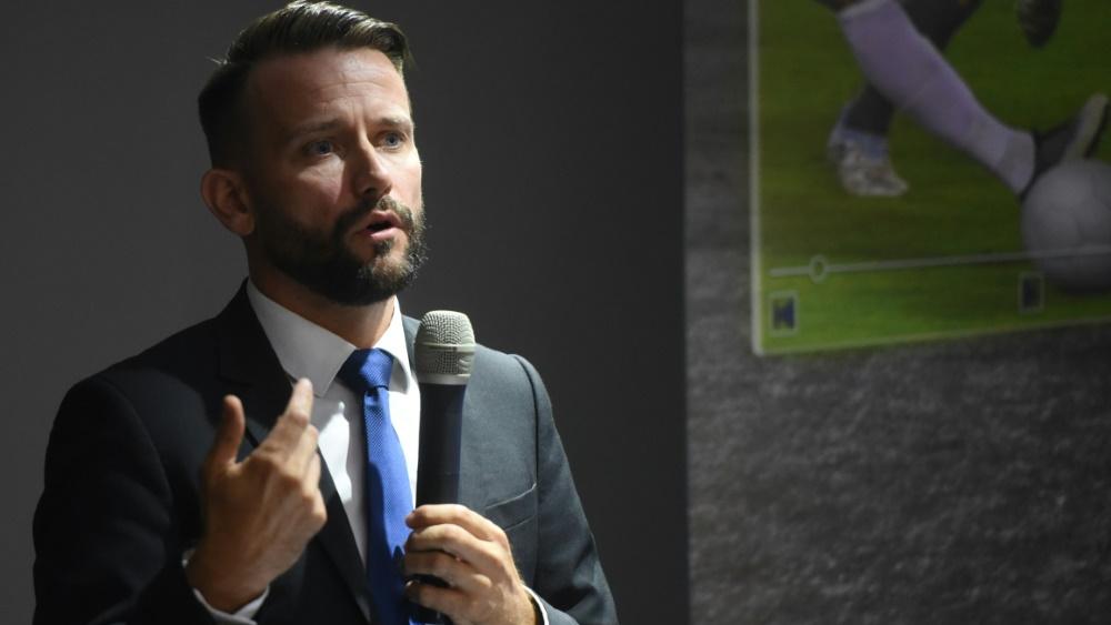 Will die neue Elfmeterregel abschaffen: Lukas Brud Will die neue Elfmeterregel abschaffen: Lukas Brud