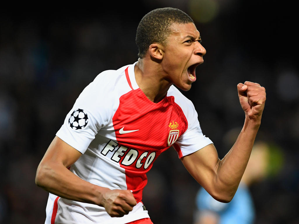 Kylian Mbappé hizo el 1-0 en el Luis II de Mónaco. (Foto: Getty)