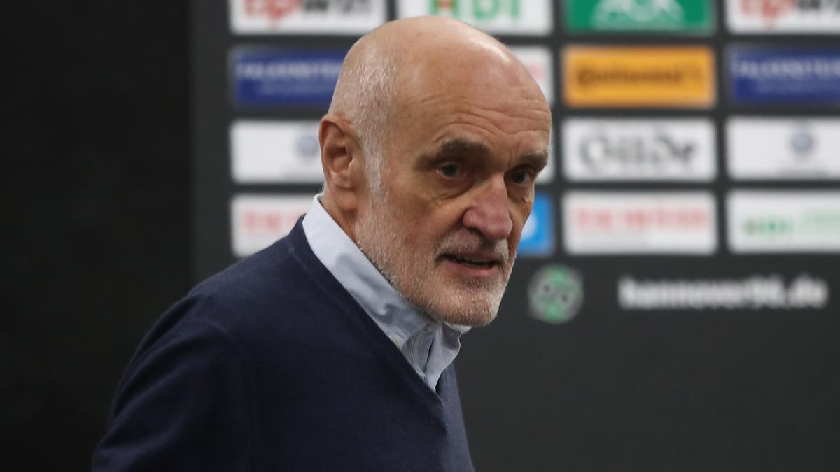 Martin Kind lehnt einen Protest im Falle einer Niederlage gegen den HSV ab Martin Kind lehnt einen Protest im Falle einer Niederlage gegen den HSV ab