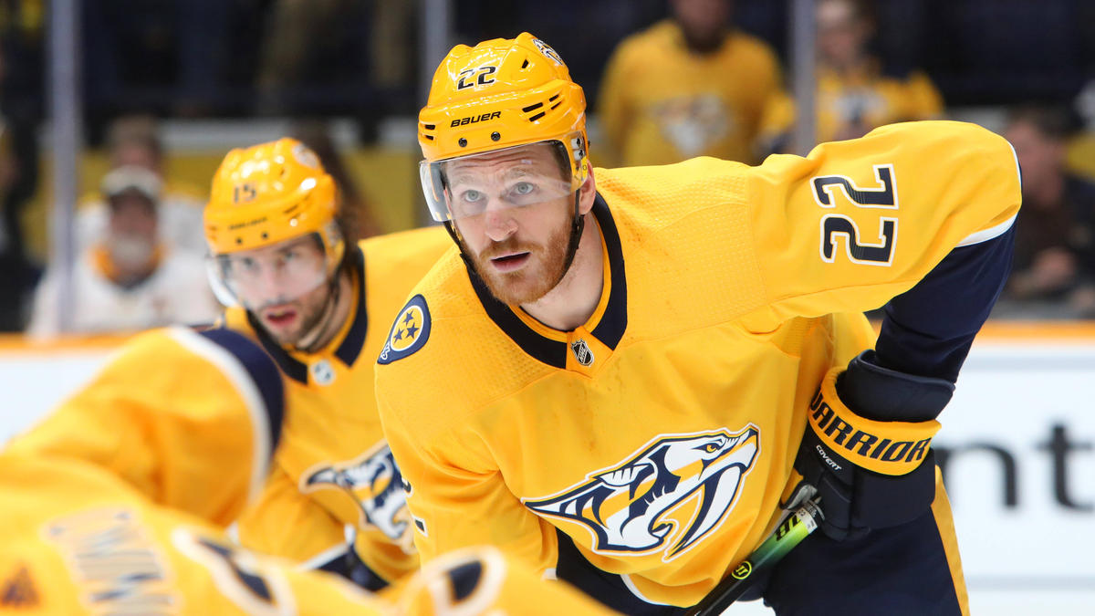 Beendet vorerst sein NHL-Abenteuer: Korbinian Holzer Beendet vorerst sein NHL-Abenteuer: Korbinian Holzer