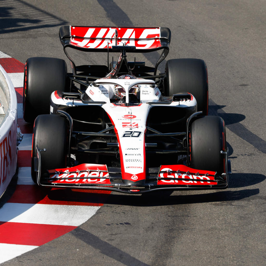 Platz 17: Kevin Magnussen (Haas) - 1.14.042