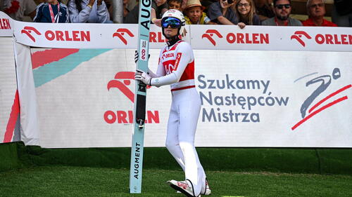 Maciej Kot beim Mattenspringen in Wisla