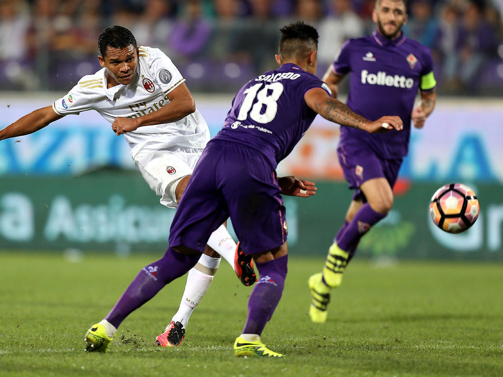 Bacca no vio puerta contra la Fiorentina. (Foto: Getty)