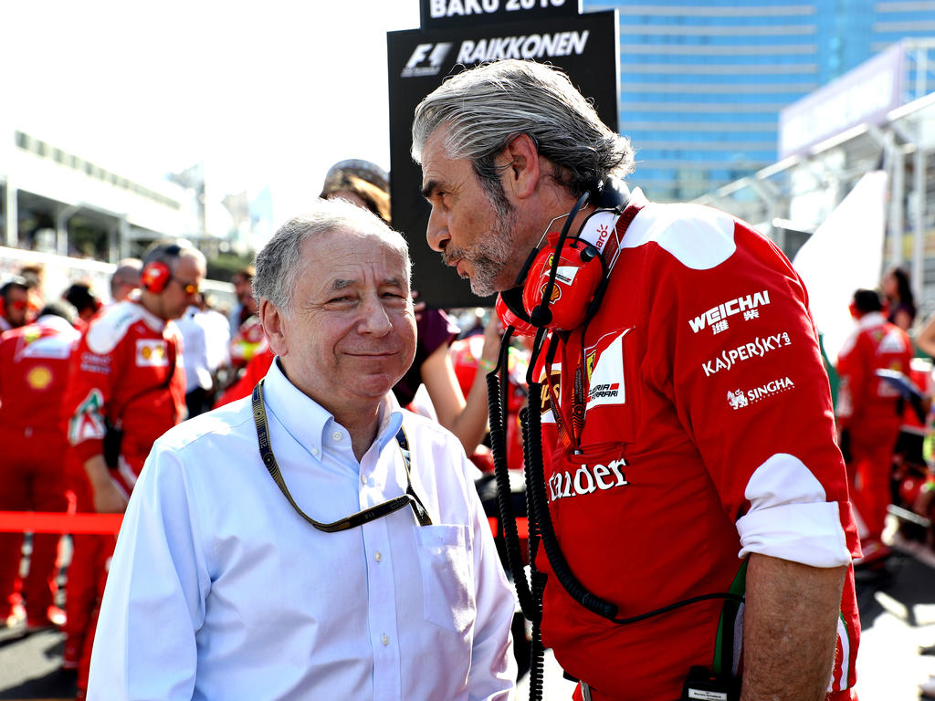 Jean Todt (l.) sieht Bonuszahlungen für Ferrari gerechtfertigt Jean Todt (l.) sieht Bonuszahlungen für Ferrari gerechtfertigt