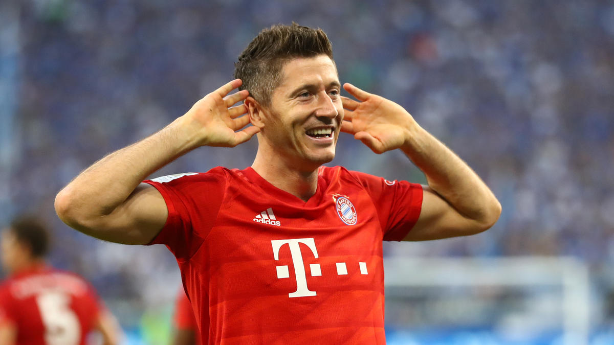 Robert Lewandowski erzielte alle Treffer des FC Bayern Robert Lewandowski erzielte alle Treffer des FC Bayern