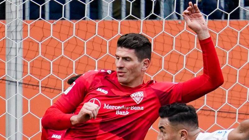 Hadert mit dem Videobeweis: Mario Gomez Hadert mit dem Videobeweis: Mario Gomez