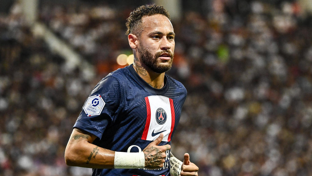 Neymar hätte wohl fast Paris Saint-Germain verlassen Neymar hätte wohl fast Paris Saint-Germain verlassen