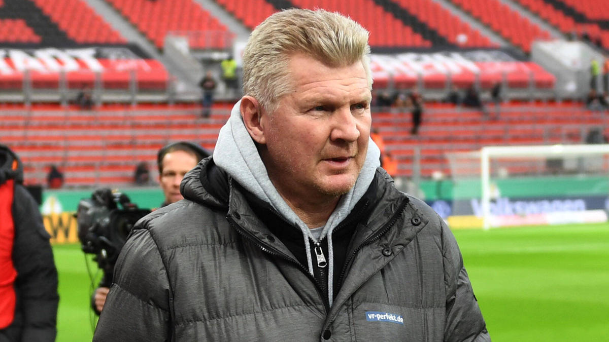 Kritisiert den FC Schalke 04, warnt den FC Bayern und lobt den BVB: Stefan Effenberg Kritisiert den FC Schalke 04, warnt den FC Bayern und lobt den BVB: Stefan Effenberg