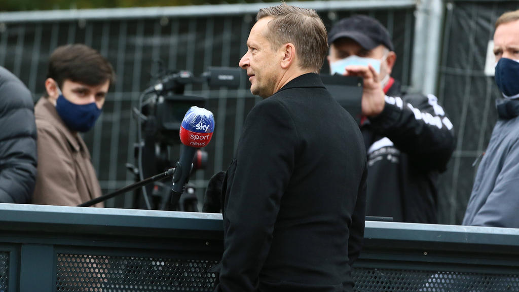 Horst Heldt war mit dem Auftritt gegen den FC Bayern zufrieden