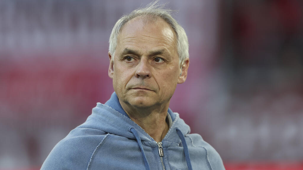 Olaf Thon glaubt weiter fest an den Klassenerhalt für den FC Schalke Olaf Thon glaubt weiter fest an den Klassenerhalt für den FC Schalke
