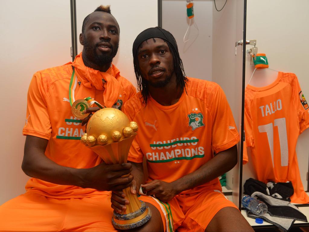 Los marfileños Serey Die (izq..) y Gervinho ganaron la Copa de África en 2015. (Foto: Imago)