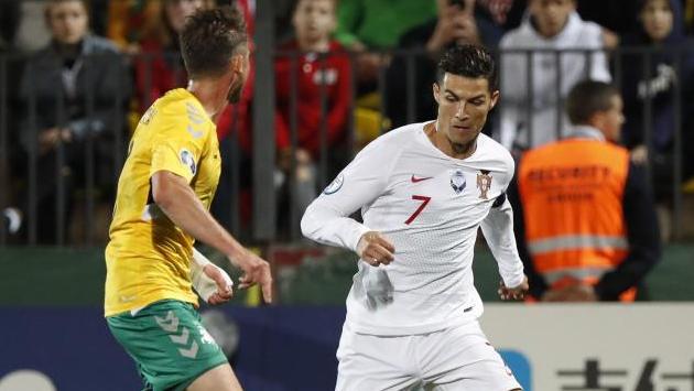 Cristiano Ronaldo erzielt Viererpack für Portugal