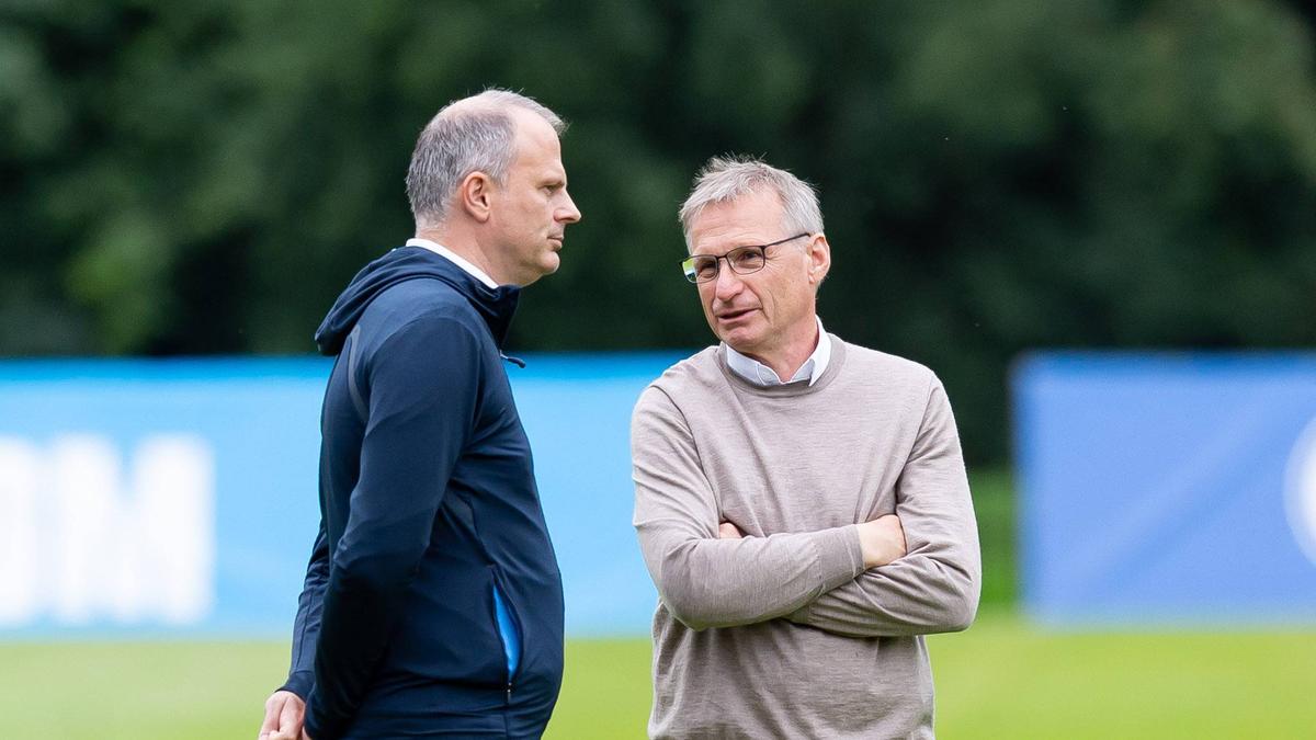 Gingen getrennte Wege: Jochen Schneider, Sportvorstand des FC Schalke 04, und Michael Reschke, bis zuletzt Technischer Direktor Gingen getrennte Wege: Jochen Schneider, Sportvorstand des FC Schalke 04, und Michael Reschke, bis zuletzt Technischer Direktor