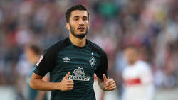 Werder Bremens Nuri Sahin unterstützt die Bayern