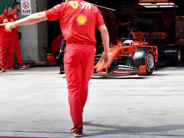 Sebastian Vettel setzte nach dem Quali einen interessanten Funkspruch ab Sebastian Vettel setzte nach dem Quali einen interessanten Funkspruch ab