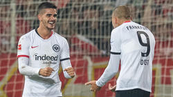 Matchwinner unter sich: Bas Dost (re.) und  André Silva besorgten in Berlin den Eintracht-Sieg