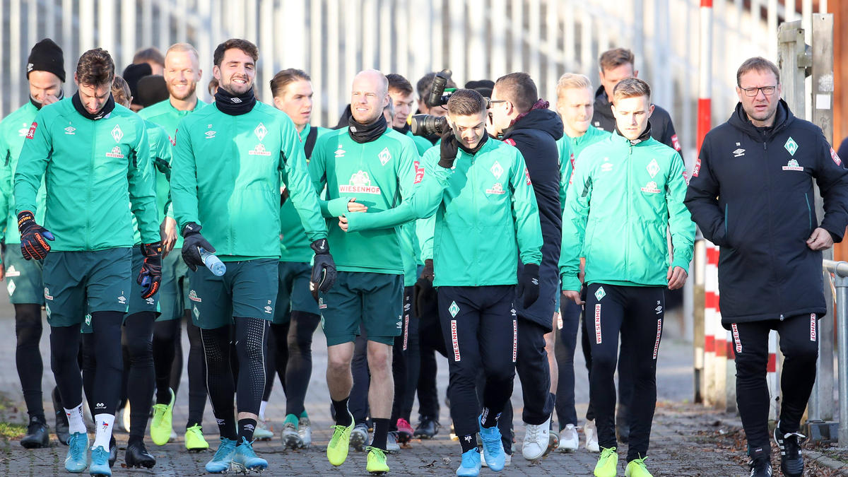 Werder Bremen steckt mitten im Abstiegskampf Werder Bremen steckt mitten im Abstiegskampf