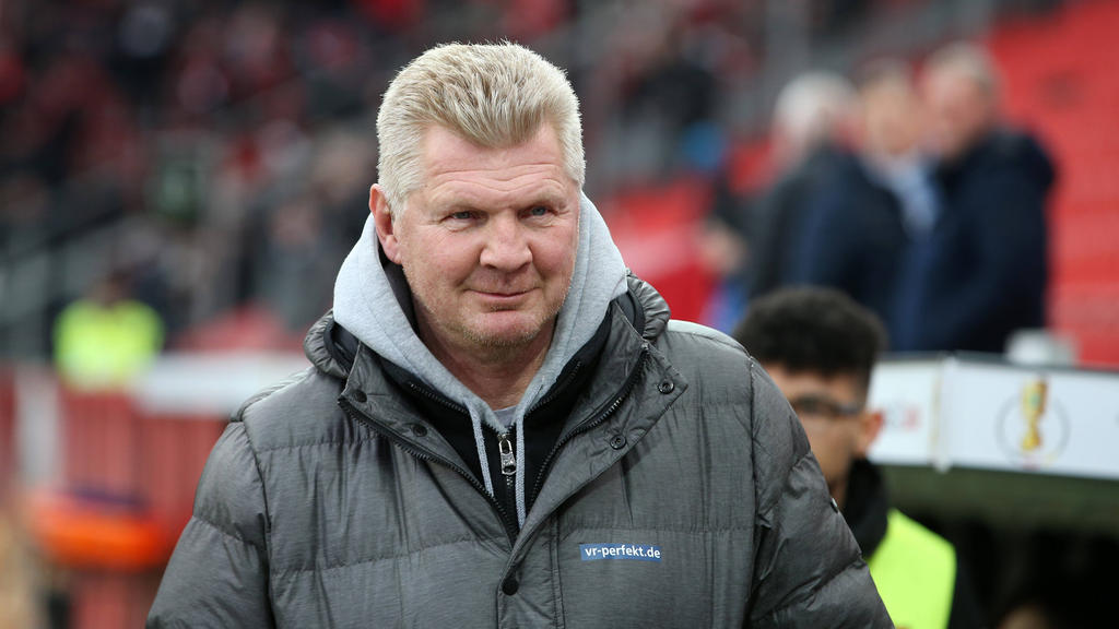 Geht mit dem FC Bayern und David Alaba hart ins Gericht: Stefan Effenberg Geht mit dem FC Bayern und David Alaba hart ins Gericht: Stefan Effenberg