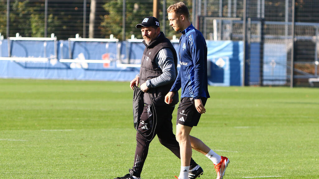 Sebastian Schonlau und HSV-Coach Steffen Baumgart im Gespräch Sebastian Schonlau und HSV-Coach Steffen Baumgart im Gespräch