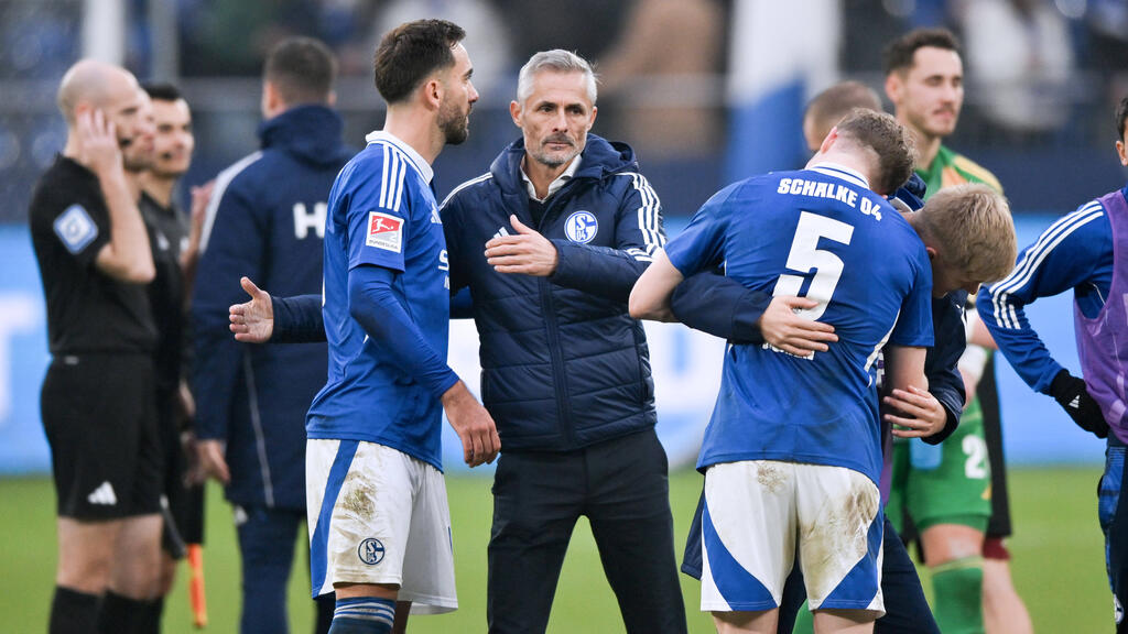 Kees van Wonderen brachte den FC Schalke 04 wieder auf Kurs Kees van Wonderen brachte den FC Schalke 04 wieder auf Kurs