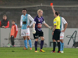 Lukas Waltl verhinderte in der Ersten Liga beim 0:4 in Parndorf eine klare Torchance und wurde dafür mit Rot bestraft.