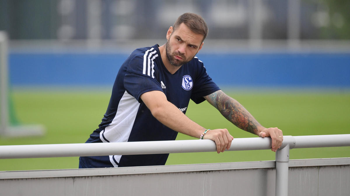 Pierre-Michel Lasogga hat beim FC Schalke 04 angeheuert