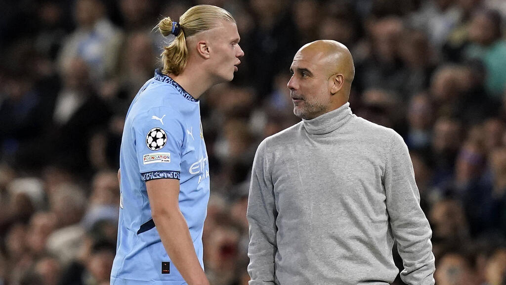 Erling Haaland (l.) steht Pep Guardiola (r.) länger nicht zur Verfügung Erling Haaland (l.) steht Pep Guardiola (r.) länger nicht zur Verfügung