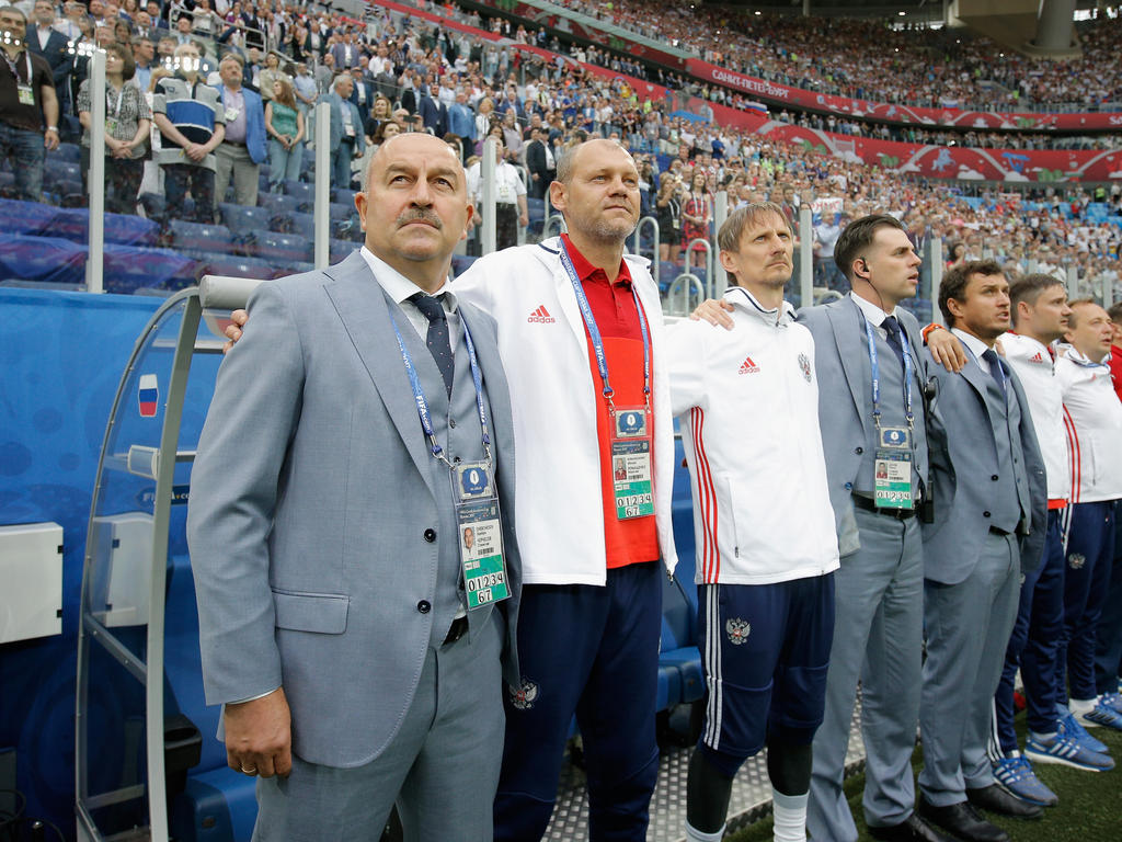 Das russische Trainerteam muss die Mannschaft auf Portugal vorbereiten
