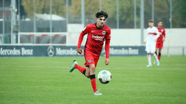 Eintracht Frankfurt bindet Jugendspieler Antonio Foti